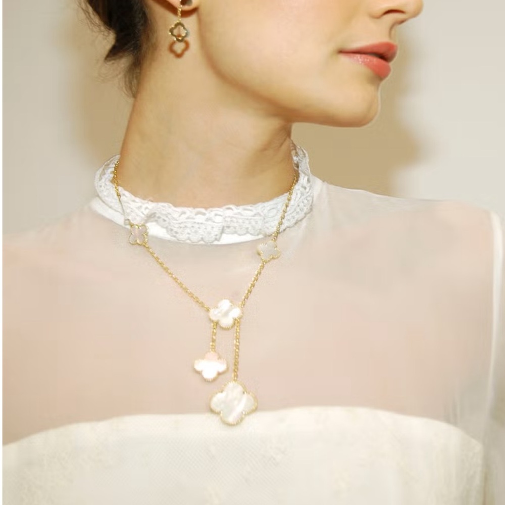 Elegant Clover Necklace – Inspired by Timeless Luxury Design - Picture 3 of 14